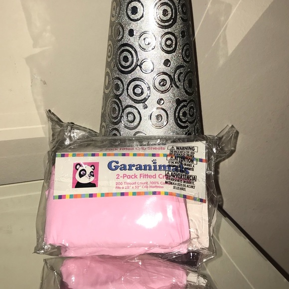 Garanimals 2 fitted crib sheets - Picture 4 of 4